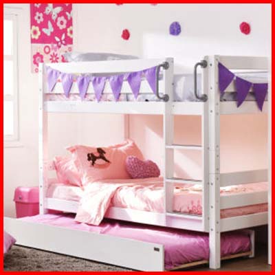 Solid Wood Children’s Bunk Bed with Trundle